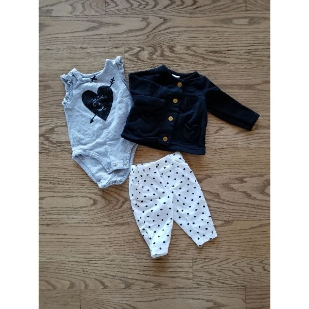 Carter's black white gray matching set 3M